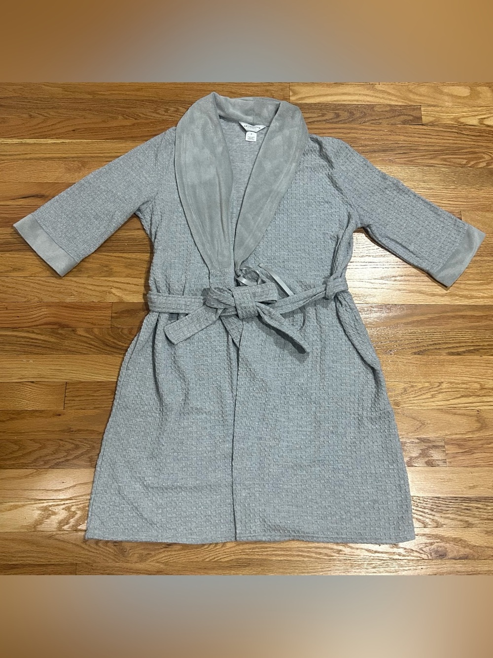 Liz Claiborne Light Heather Grey Shawl Collar Waffle Robe - Small